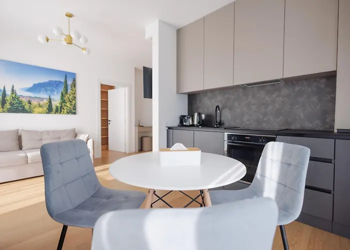 Moldovei 2 Apartments - Free Parking Near Bt Arena * Cluj-Napoca